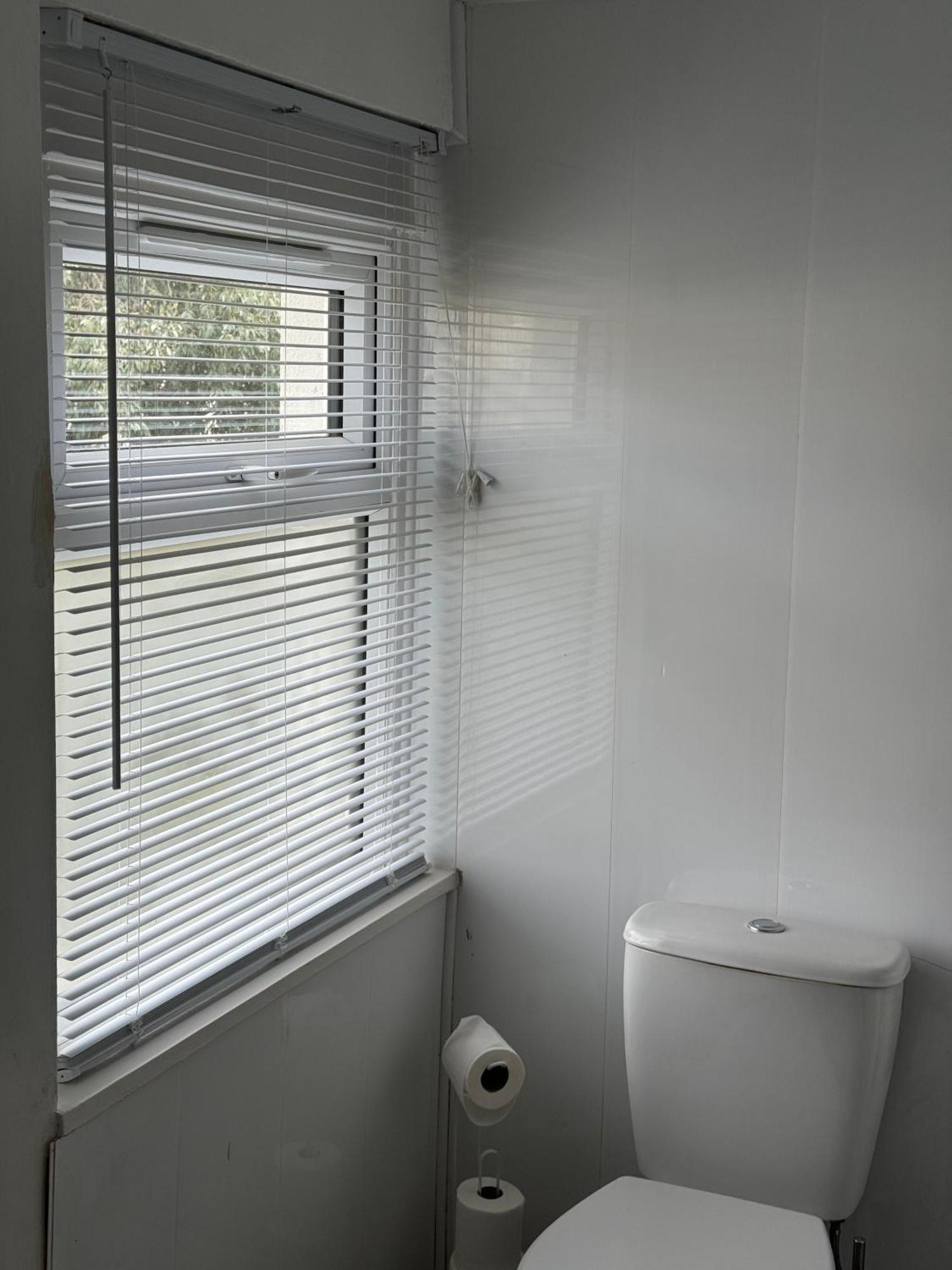 קארדיף Mideyah Stays - 3 Bed Comfy House מראה חיצוני תמונה
