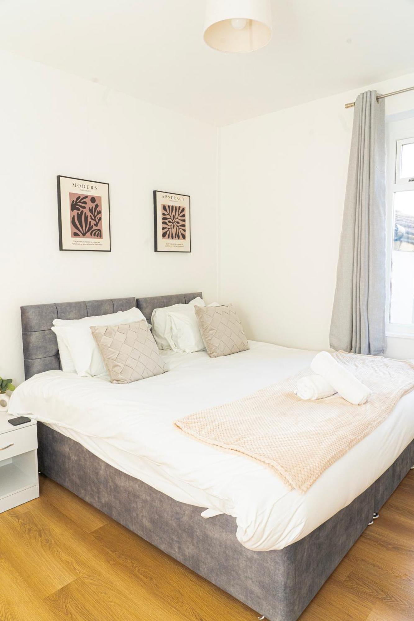 קארדיף Mideyah Stays - 3 Bed Comfy House מראה חיצוני תמונה